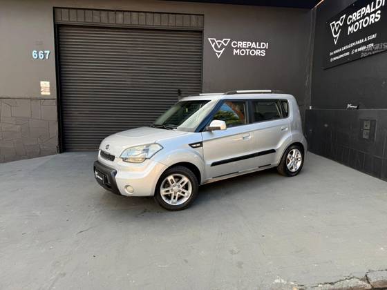 KIA SOUL 1.6 EX 16V FLEX 4P MANUAL KIA SOUL 1.6 EX 16V FLEX 4P MANUAL